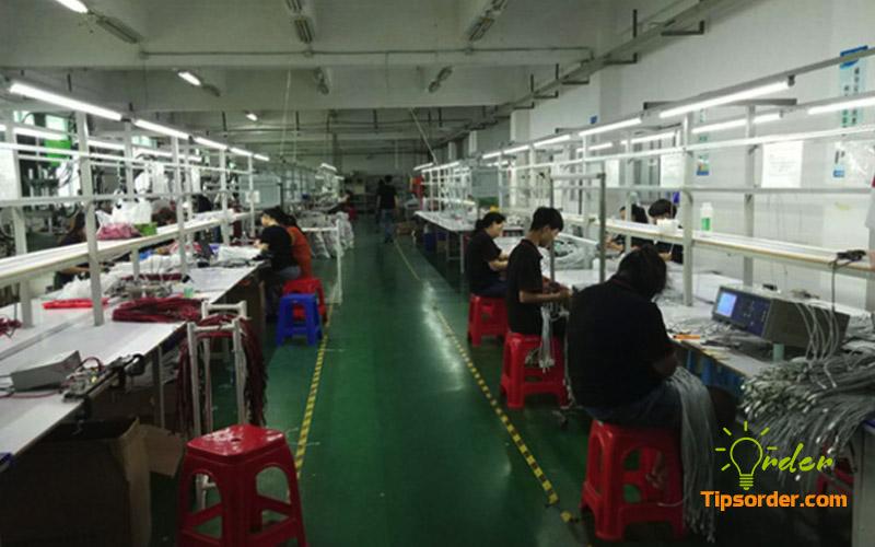 Xưởng sản xuất phụ kiện điện thoại Trung Quốc